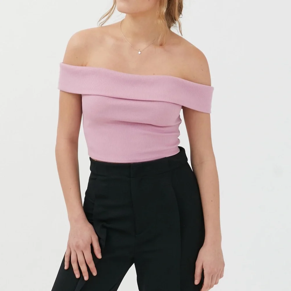 NWT Urban Outfitters Off the Shoulder Ribbed Crop Top - Picture 3 of 7